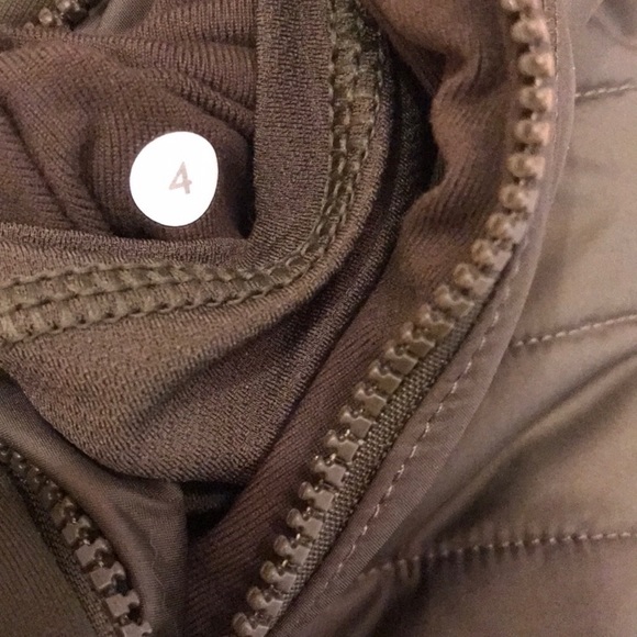 lululemon First Mile Jacket in Military Green - Picture 8 of 8